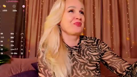 Elizabeth online show from February 27, 5:26 pm