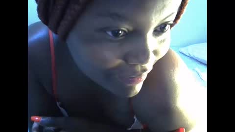 Snapshot of elisa044 chatting on March 3, 3:08 am lisathegoddess online show from March 3, 3:08 am
