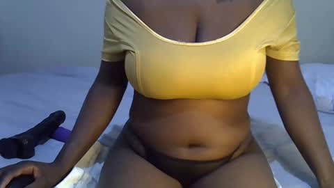 Snapshot of elisa044 chatting on March 4, 2:49 am lisathegoddess online show from March 4, 2:49 am