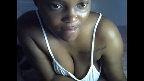Snapshot of elisa044 chatting on September 10, 8:59 am lisathegoddess online show from September 10, 8:59 am