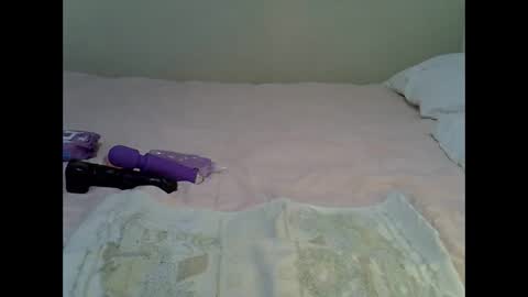 Snapshot of elisa044 chatting on February 17, 3:15 am lisathegoddess online show from February 17, 3:15 am