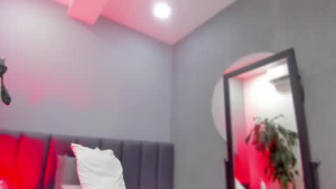 Elisa online show from March 2, 4:17 am