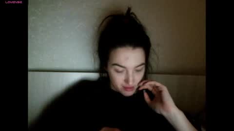 elisa_dove208 online show from December 17, 5:30 pm