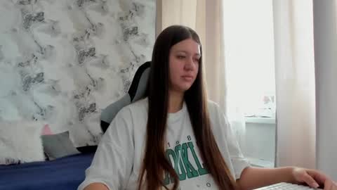Aletta Oushen online show from July 15, 8:19 am