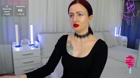 elisajanex online show from January 11, 9:25 pm