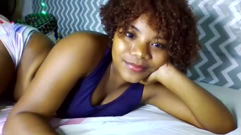 elisandry2 online show from September 17, 5:44 am