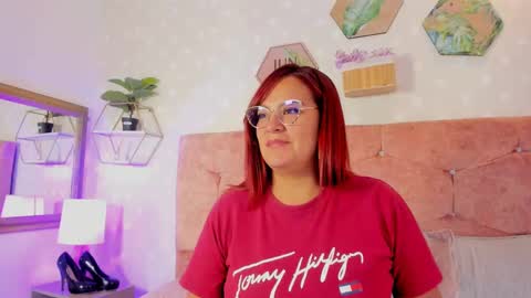 Snapshot of elise_leyton chatting on March 10, 1:21 pm ELISE LEYTON online show from March 10, 1:21 pm