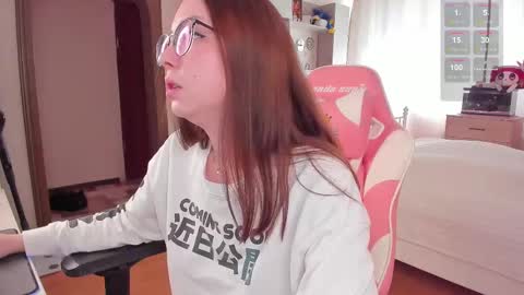 Elise    online show from February 21, 9:45 am