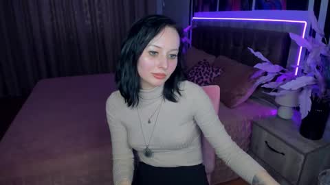 Snapshot of eliseroyalty chatting on March 12, 10:26 am EliseRoyalty online show from March 12, 10:26 am