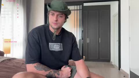 Nina online show from November 18, 5:10 am