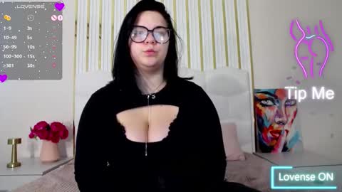 Eliss online show from October 22, 6:49 am