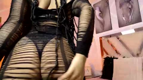 elit noa online show from December 3, 7:58 pm