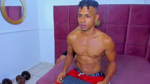 Valentino Konny y Jhon online show from June 10, 1:49 am