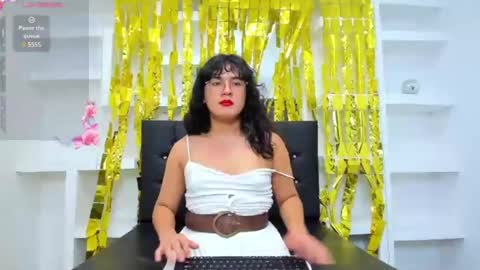 elith_berry69_ online show from January 19, 2:15 am