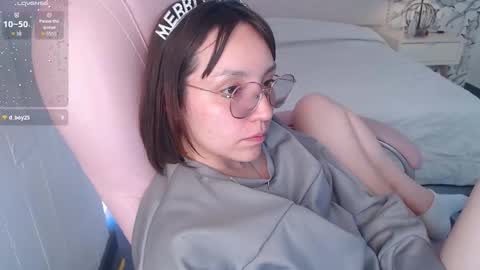 Eliza online show from November 26, 7:54 pm