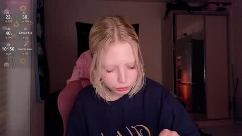 Snapshot of eliza_sadcat chatting on October 12, 7:16 pm Elizabeth online show from October 12, 7:16 pm