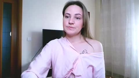 Elizabeth online show from February 21, 11:57 am