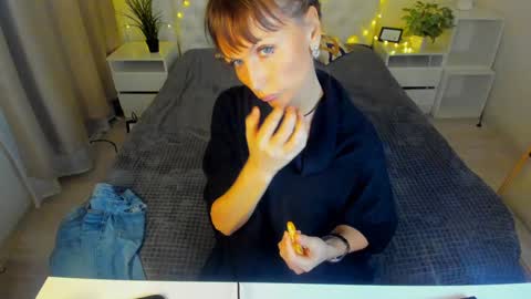 Elizabethangel online show from January 21, 9:46 pm