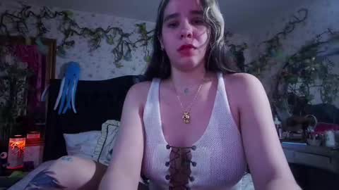 Elizabeth online show from October 2, 10:14 am