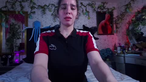 Snapshot of elizabeth77_ chatting on February 4, 7:11 pm Elizabeth online show from February 4, 7:11 pm