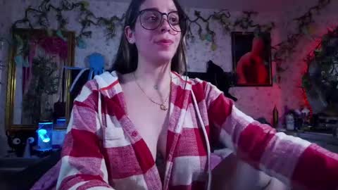 Snapshot of elizabeth77_ chatting on March 10, 11:16 pm Elizabeth online show from March 10, 11:16 pm