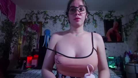 Elizabeth online show from September 20, 8:12 pm