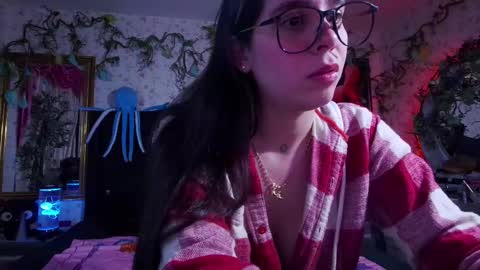 Snapshot of elizabeth77_ chatting on March 10, 10:18 am Elizabeth online show from March 10, 10:18 am