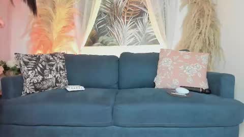 Snapshot of elizabeth_clark_ chatting on September 18, 8:35 pm Eli online show from September 18, 8:35 pm