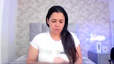Snapshot of elizabeth_colleman chatting on March 6, 7:54 pm Elizabeth online show from March 6, 7:54 pm