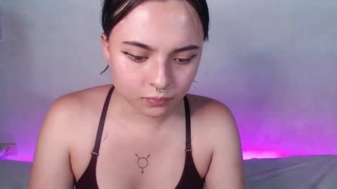 Snapshot of elizabeth_taylorxxx chatting on January 15, 12:41 am Elizabeth Taylor online show from January 15, 12:41 am