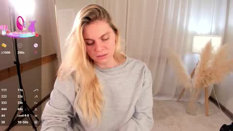 elizabethmad online show from October 28, 7:20 am