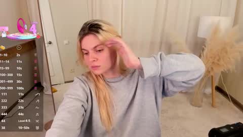 elizabethmad online show from October 27, 7:08 am