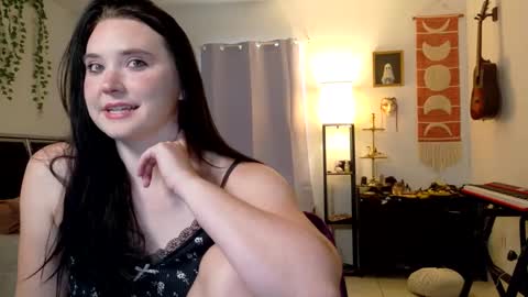 Eliza online show from September 18, 12:53 pm