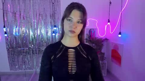 Eliza online show from October 21, 1:16 pm