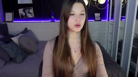 Eliza online show from January 17, 4:36 pm