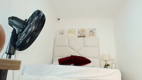 Eliza online show from March 21, 11:59 am