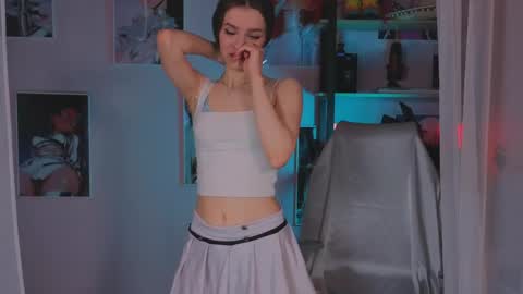 elizzza_ online show from May 7, 5:47 am
