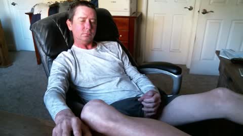 Elk online show from October 12, 4:43 pm