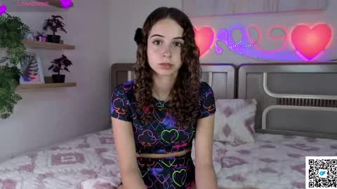 ella_desire online show from May 23, 4:03 pm