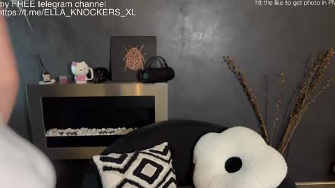 Ella      NEXT STREAM 21 november online show from October 30, 4:40 pm