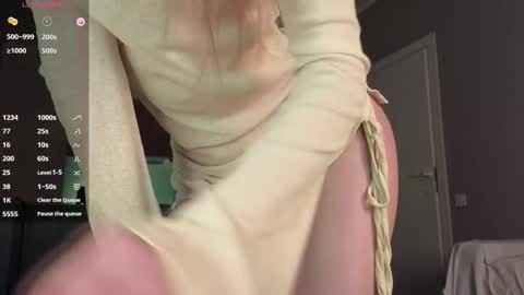 Lee online show from November 24, 3:05 am