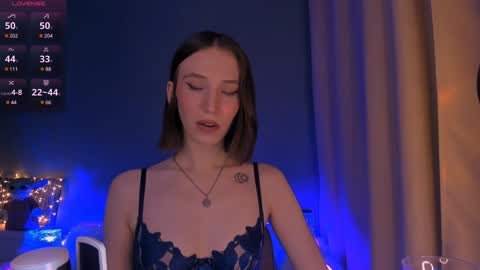 Snapshot of ellaamber chatting on January 27, 5:25 am ellaamber online show from January 27, 5:25 am
