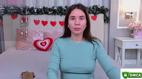 Ella online show from October 18, 4:38 am