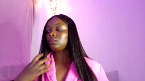 Ellababiee online show from May 5, 8:14 pm