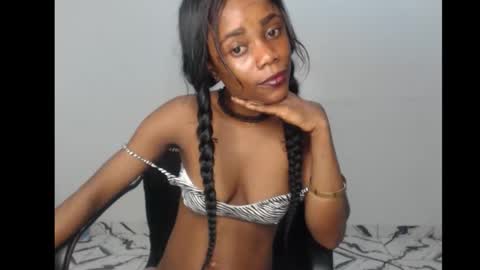 ella online show from January 14, 6:32 am