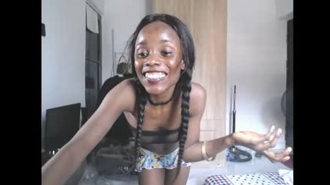 ella online show from March 1, 11:25 am