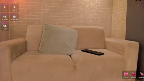 EllaClark online show from October 9, 10:15 pm