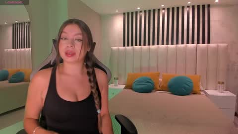 EllaClark online show from March 9, 11:14 am