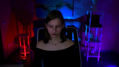 Snapshot of ellahorton chatting on September 23, 6:14 pm Ella online show from September 23, 6:14 pm
