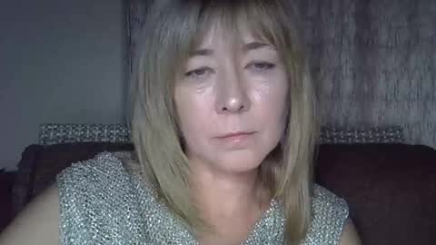 ellajohnsonx online show from September 21, 4:44 pm